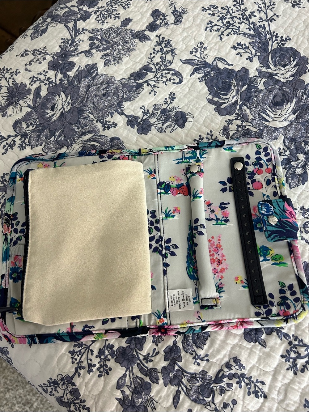 Vera Bradley Navy Floral Quilted Travel Bag Set - Pink, Teal, Blue - Picture 2 of 3